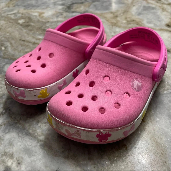 CROCS Other - Disney x Classic Clog Kids 'Fun Lab Mickey Lights - Pink Lemonade' size 7